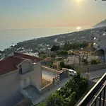 Mateo بيت ضيافة 3*
