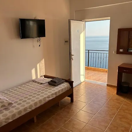 Mateo 3* Dhërmi